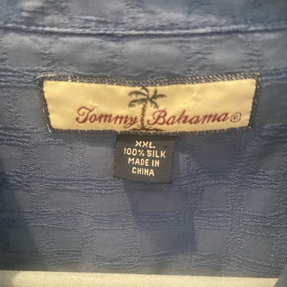 TOMMY BAHAMA LIGHT BLUE XXL SILK SHIRT; Generous sizing; Fabulous Fabric; $35 - Picture 15 of 16